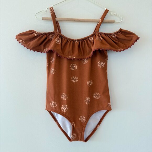 Rylee + Cru Spice Sand Dollar Off-Shoulder Ruffle One-Piece Swimsuit Girl 4-5 UV - Picture 2 of 5